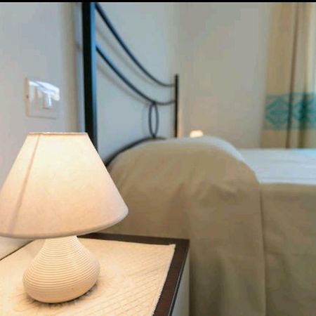 Il Girasole Bed & Breakfast Domus De Maria Exterior foto