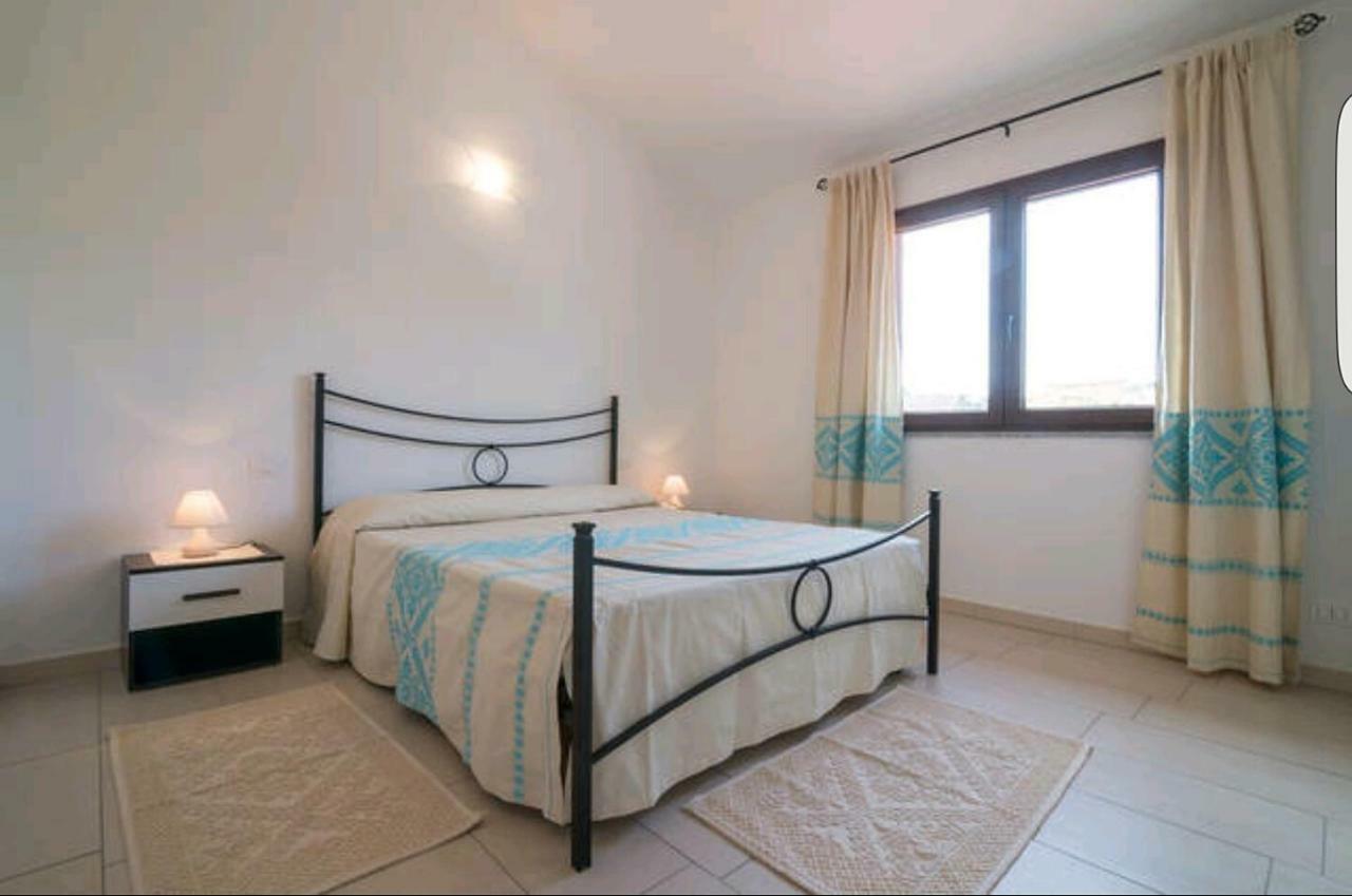 Il Girasole Bed & Breakfast Domus De Maria Exterior foto