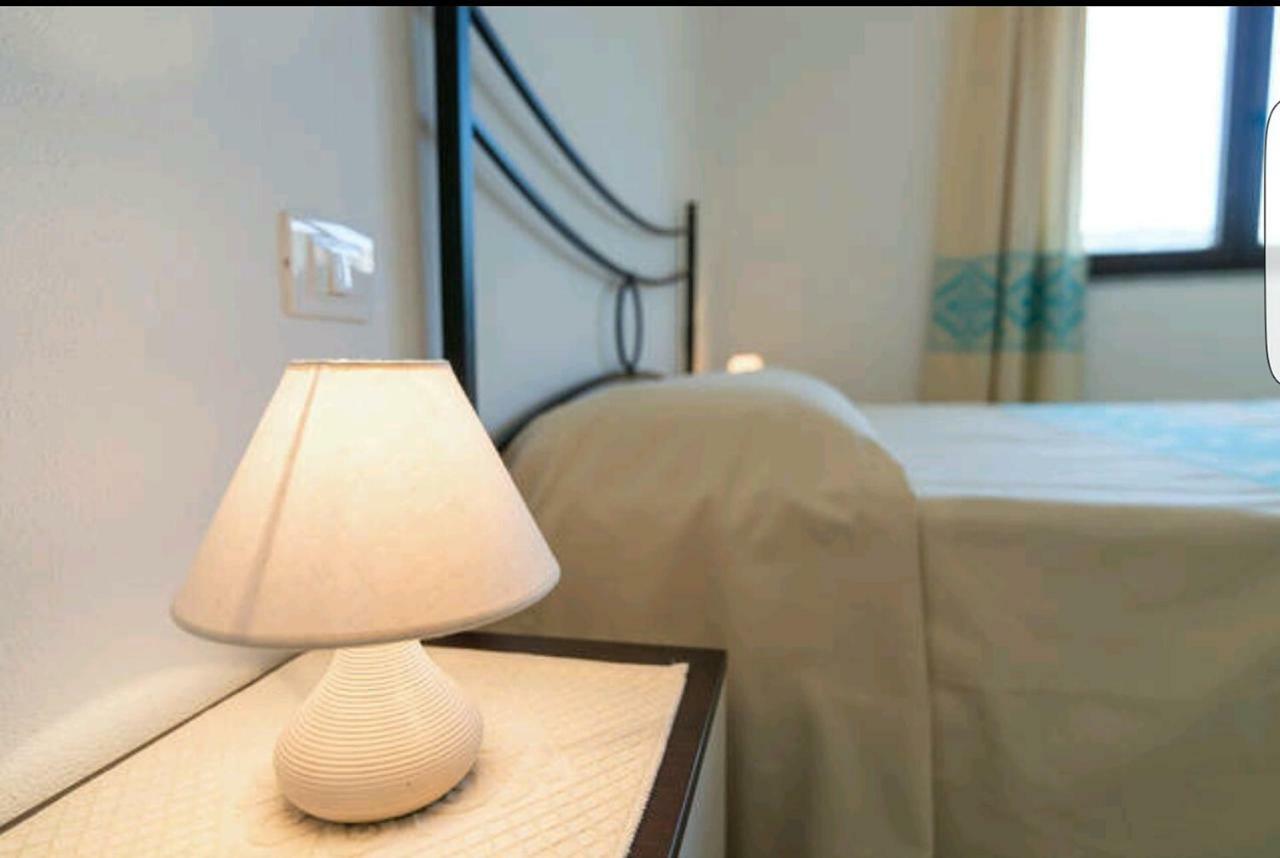Il Girasole Bed & Breakfast Domus De Maria Exterior foto