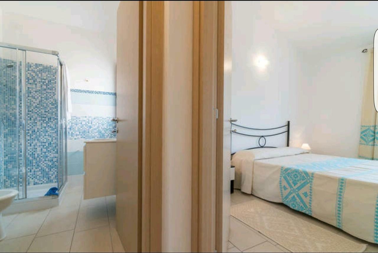 Il Girasole Bed & Breakfast Domus De Maria Exterior foto