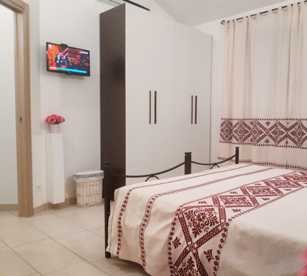 Il Girasole Bed & Breakfast Domus De Maria Exterior foto